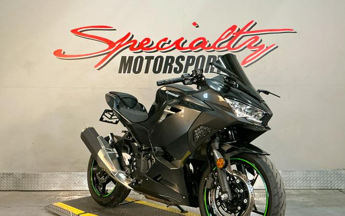 2022 Kawasaki Ninja 400 ABS