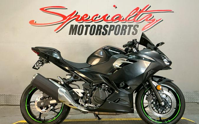 2022 Kawasaki Ninja 400 ABS