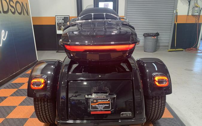 NEW 2026 HARLEY-DAVIDSON STREET GLIDE 3 LIMITED FLHLT FOR SALE NEAR LAKEVILLE, MN