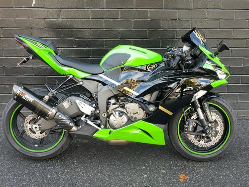 2020 Kawasaki Ninja ZX-6R MC Commute Review Photo Gallery