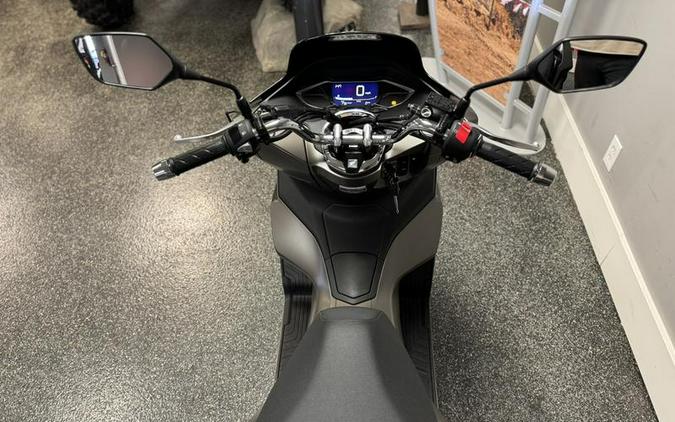 2023 Honda® PCX