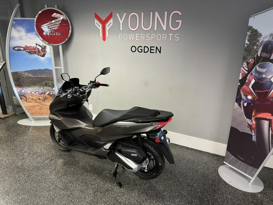 2023 Honda® PCX