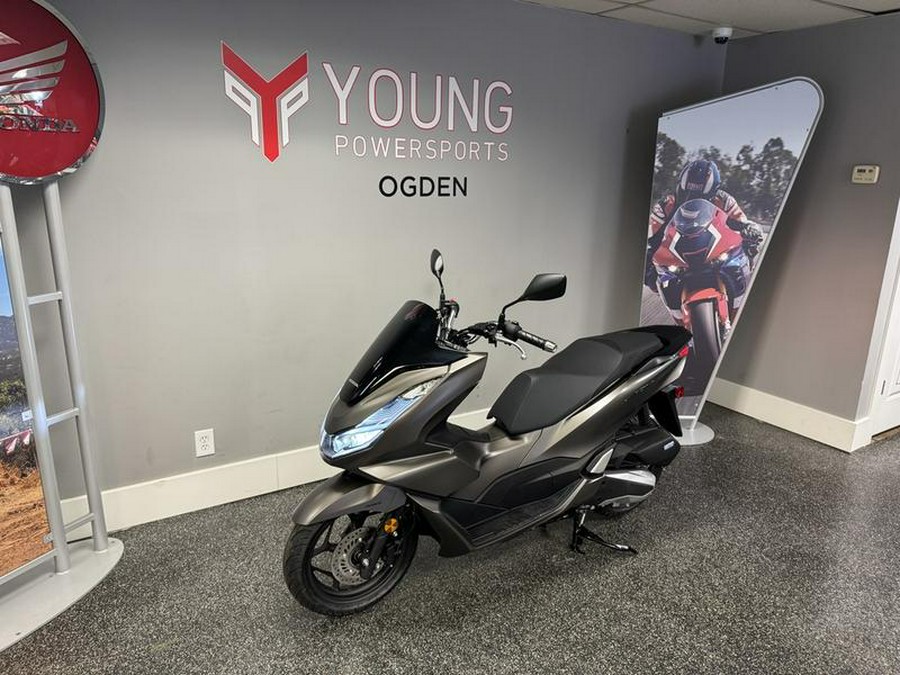 2023 Honda® PCX