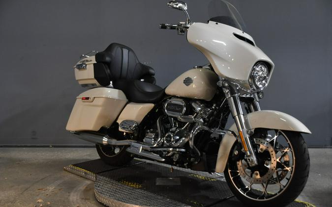 2022 Harley-Davidson Street Glide Special