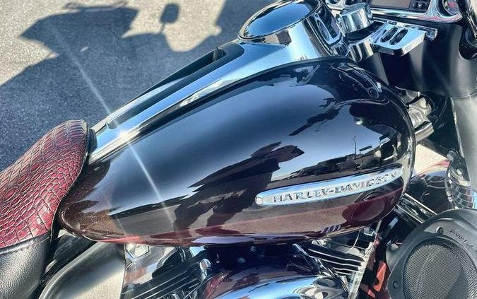 2011 Harley-Davidson® FLHTK - Electra Glide® Ultra Limited