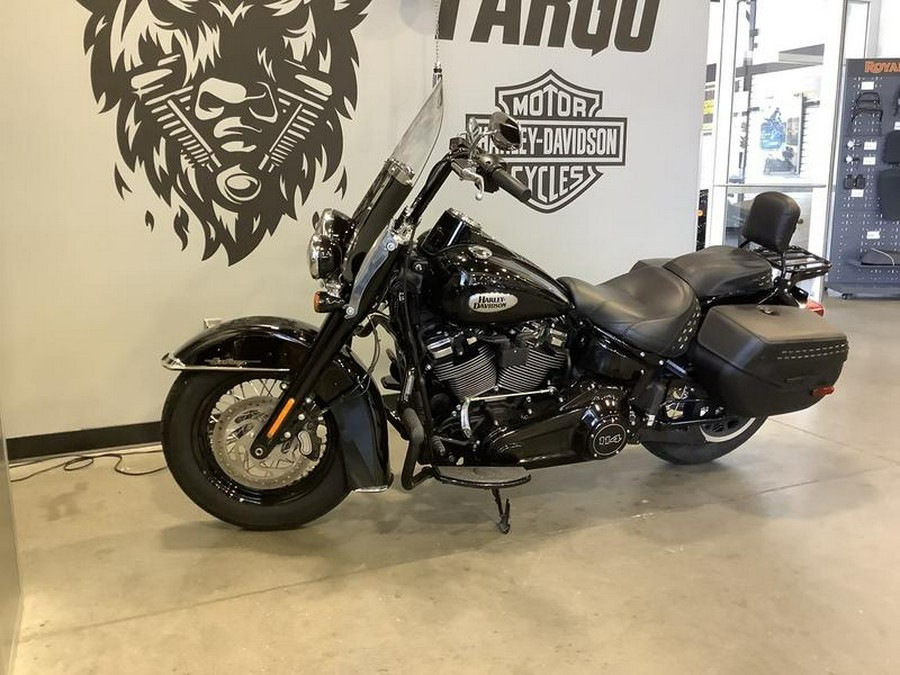 2021 Harley-Davidson® FLHCS - Heritage Classic 114