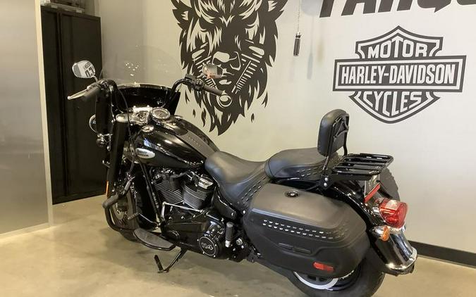 2021 Harley-Davidson® FLHCS - Heritage Classic 114