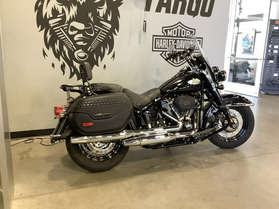 2021 Harley-Davidson® FLHCS - Heritage Classic 114