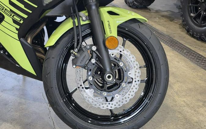 2026 Kawasaki Ninja® 650 ABS