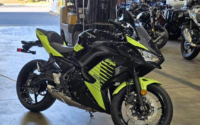 2026 Kawasaki Ninja® 650 ABS