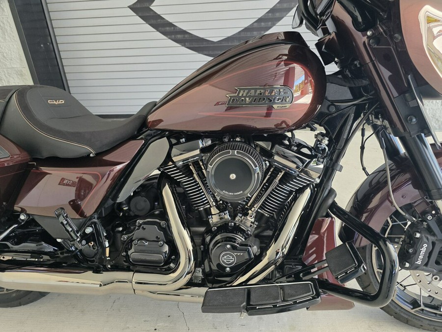 2024 Harley-Davidson® CVO™ Street Glide® Copperhead