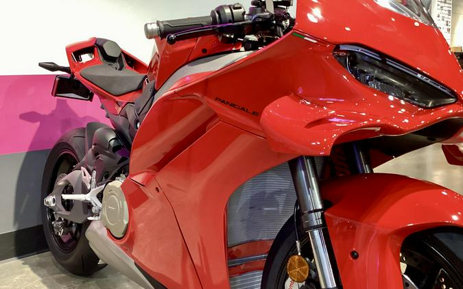 2026 Ducati Panigale V4