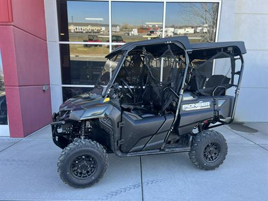 2026 Honda Pioneer 700-4 Deluxe