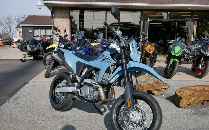 2025 Suzuki DR-Z 4SM