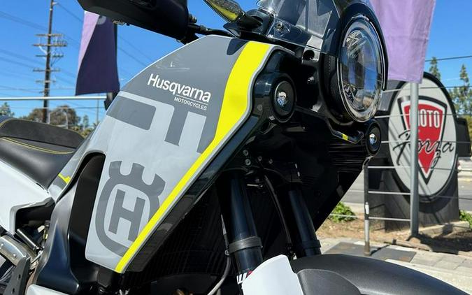 2025 Husqvarna® Norden 901