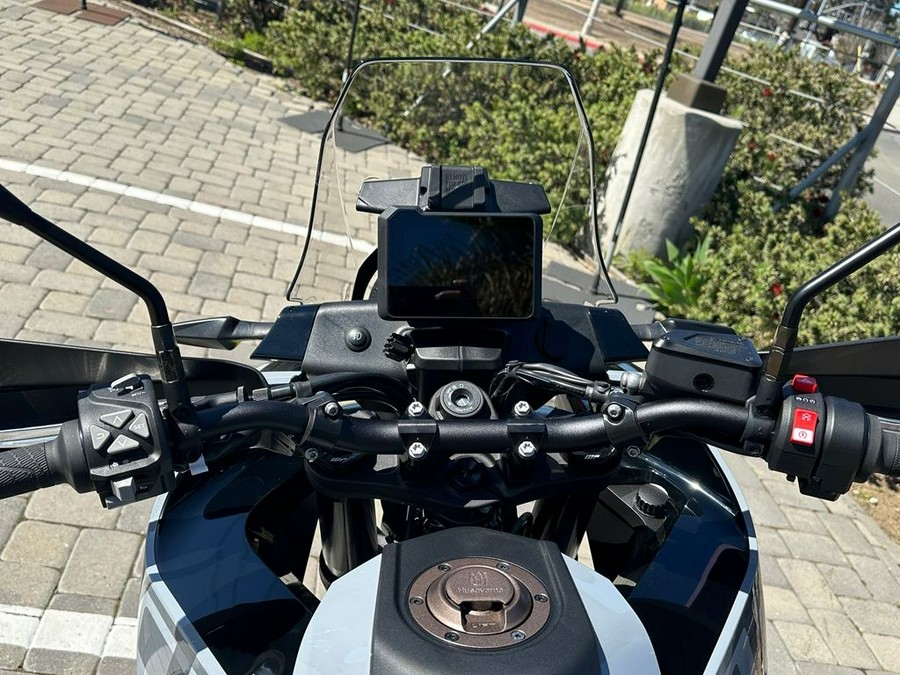 2025 Husqvarna® Norden 901