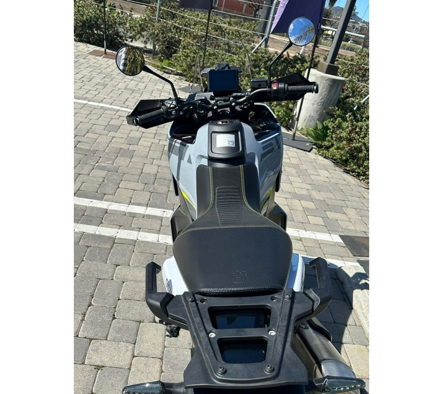 2025 Husqvarna® Norden 901