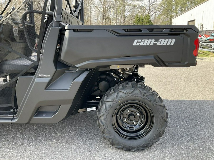 2025 Can-Am Defender MAX HD7