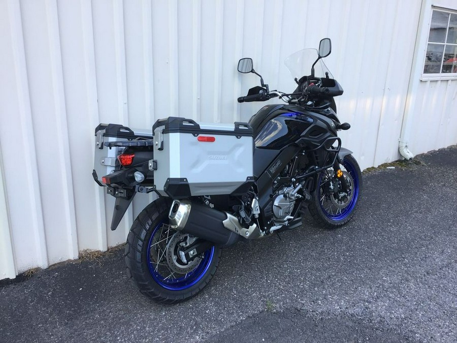 2022 Suzuki V-Strom 650XT Adventure