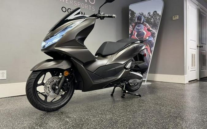 2023 Honda® PCX