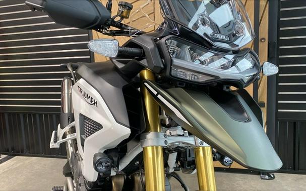 2023 Triumph Tiger 1200 Rally Pro Matte Khaki Green Rally Pro Sapphire Black