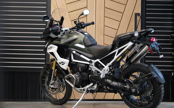 2023 Triumph Tiger 1200 Rally Pro Matte Khaki Green Rally Pro Sapphire Black