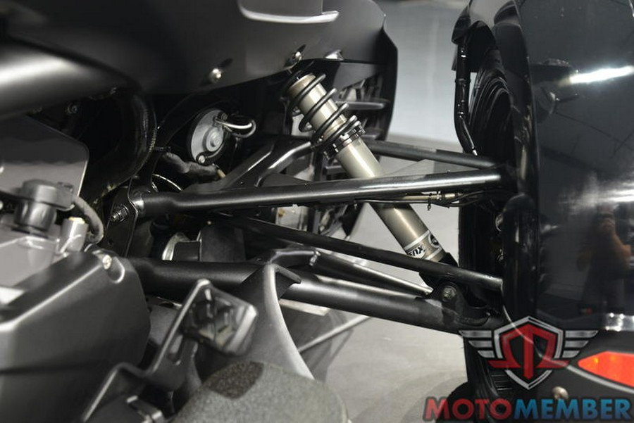 2017 Can-Am® Spyder® F3 6-Speed Manual (SM6)