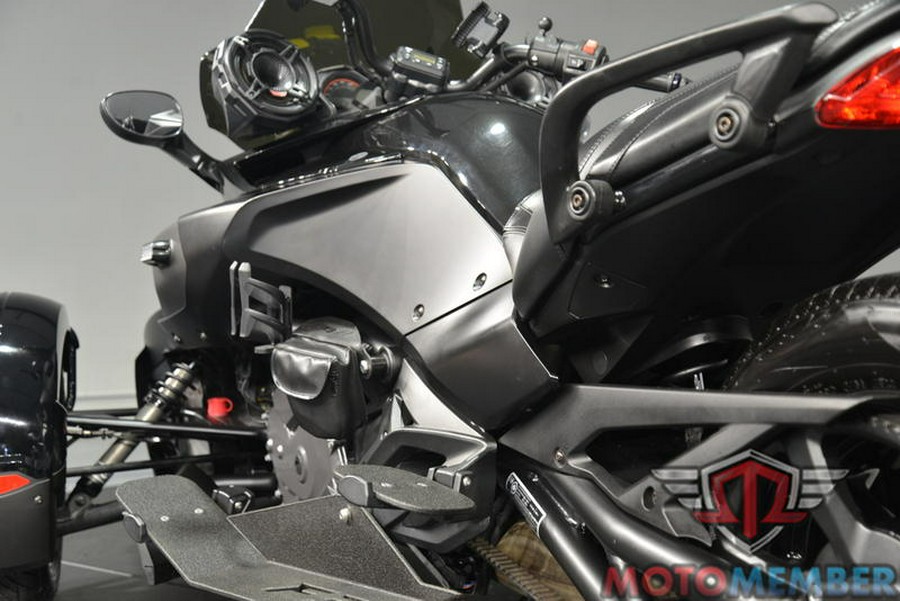 2017 Can-Am® Spyder® F3 6-Speed Manual (SM6)