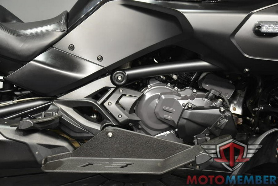 2017 Can-Am® Spyder® F3 6-Speed Manual (SM6)