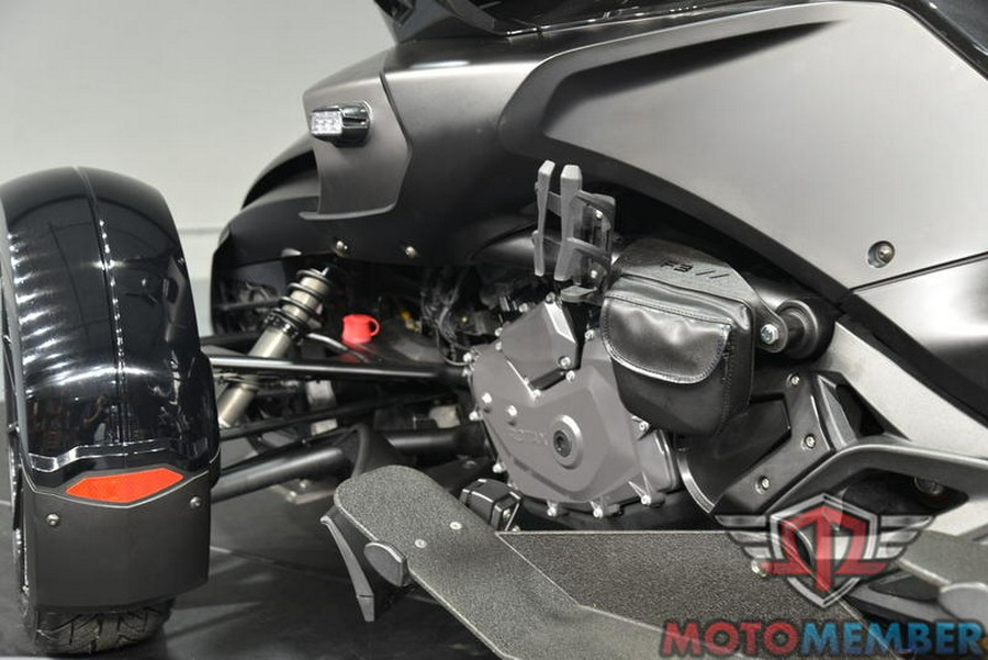 2017 Can-Am® Spyder® F3 6-Speed Manual (SM6)