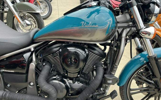 2022 Kawasaki Vulcan 900 Custom