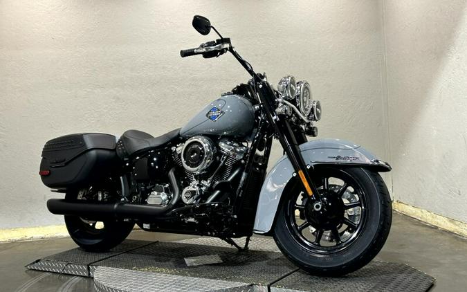 2026 Harley-Davidson® Heritage Classic DRK BILIARD GRY
