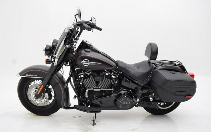 2018 Harley-Davidson® FLHCS - Softail® Heritage Classic 114