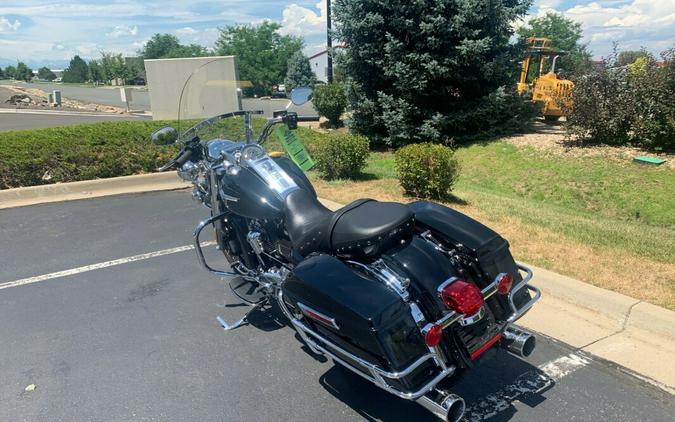 2020 Harley-Davidson Road King Vivid Black