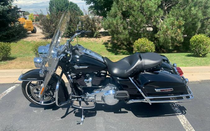 2020 Harley-Davidson Road King Vivid Black