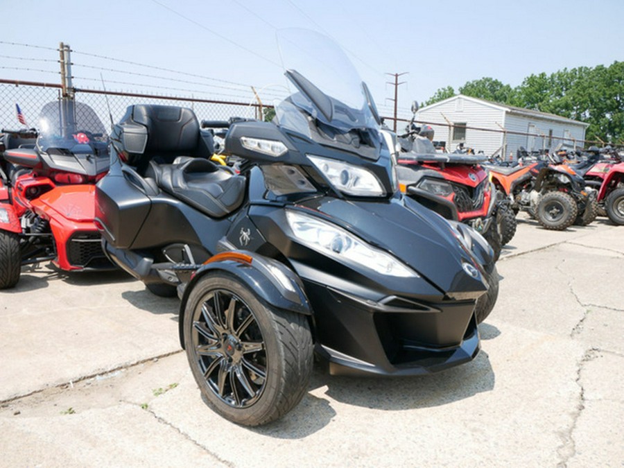 2016 Can-Am Spyder RT S 6-Speed Manual (SM6)