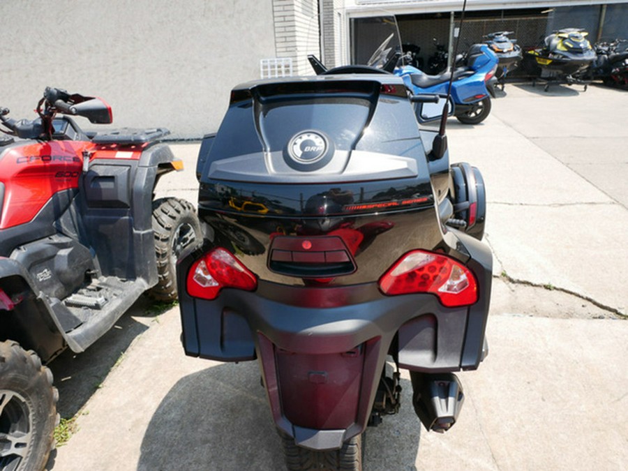 2016 Can-Am Spyder RT S 6-Speed Manual (SM6)