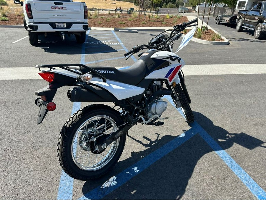 2025 Honda XR150LS