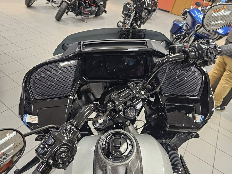 FLTRXSTSE 2025 CVO™ Road Glide™ ST