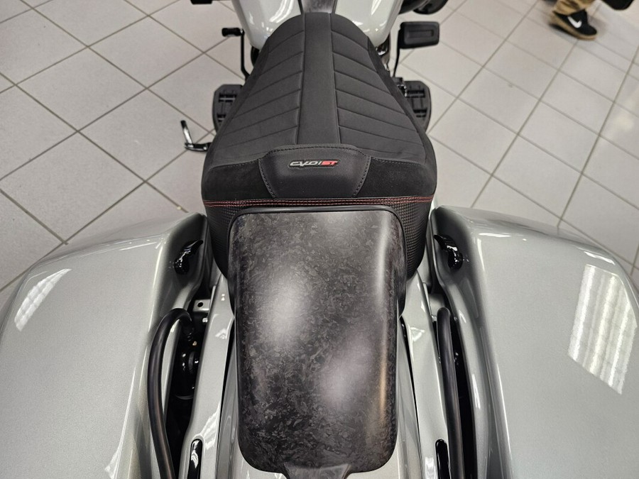 FLTRXSTSE 2025 CVO™ Road Glide™ ST