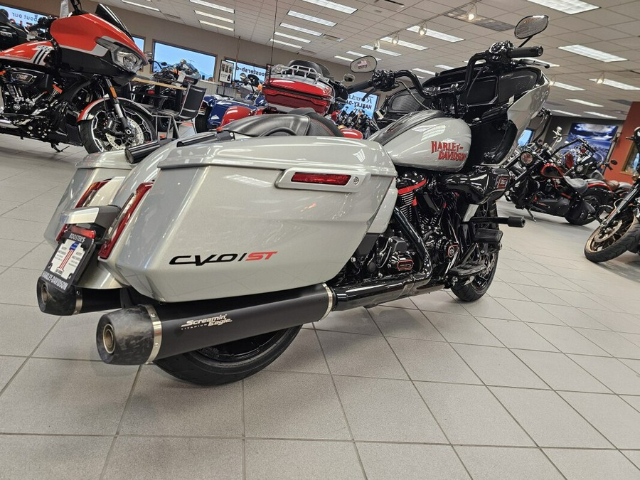 FLTRXSTSE 2025 CVO™ Road Glide™ ST
