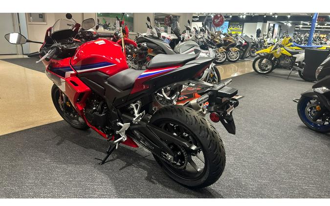 2025 Honda CBR500R ABS