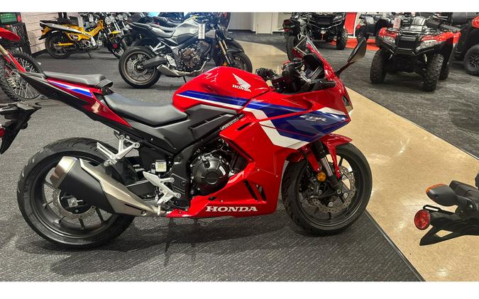 2025 Honda CBR500R ABS