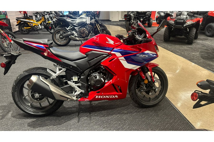 2025 Honda CBR500R ABS