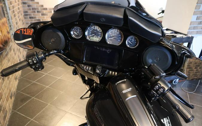 2022 Harley-Davidson Street Glide Special