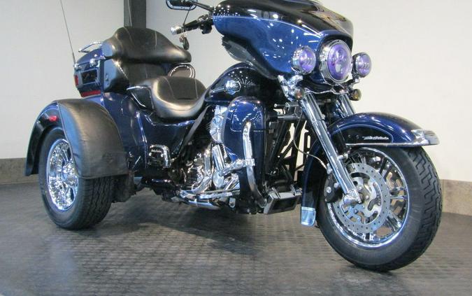 2013 Harley-Davidson® FLHTCUTG - Tri Glide® Ultra Classic®