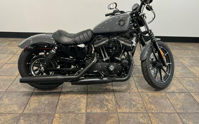 2022 Harley-Davidson Iron 883 Review [Air-Cooled Sportster]