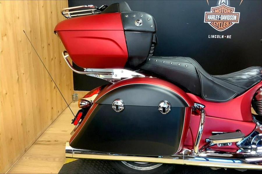 2019 Indian Motorcycle® Roadmaster® Thunder Black