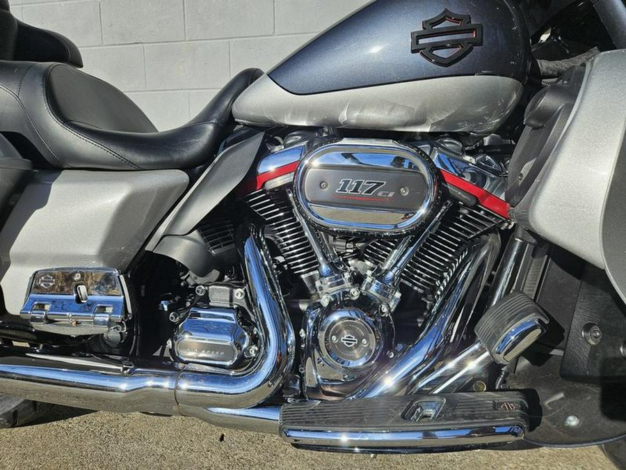 2019 Harley-Davidson® FLHXSE - CVO™ Street Glide®