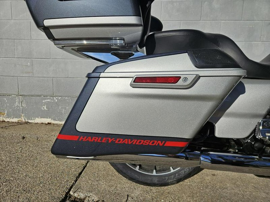 2019 Harley-Davidson® FLHXSE - CVO™ Street Glide®